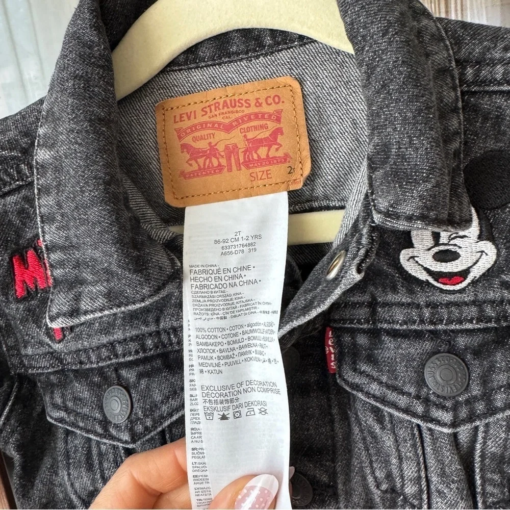Levi’s Mickey Mouse embroidered denim jacket button toddler disney charcoal